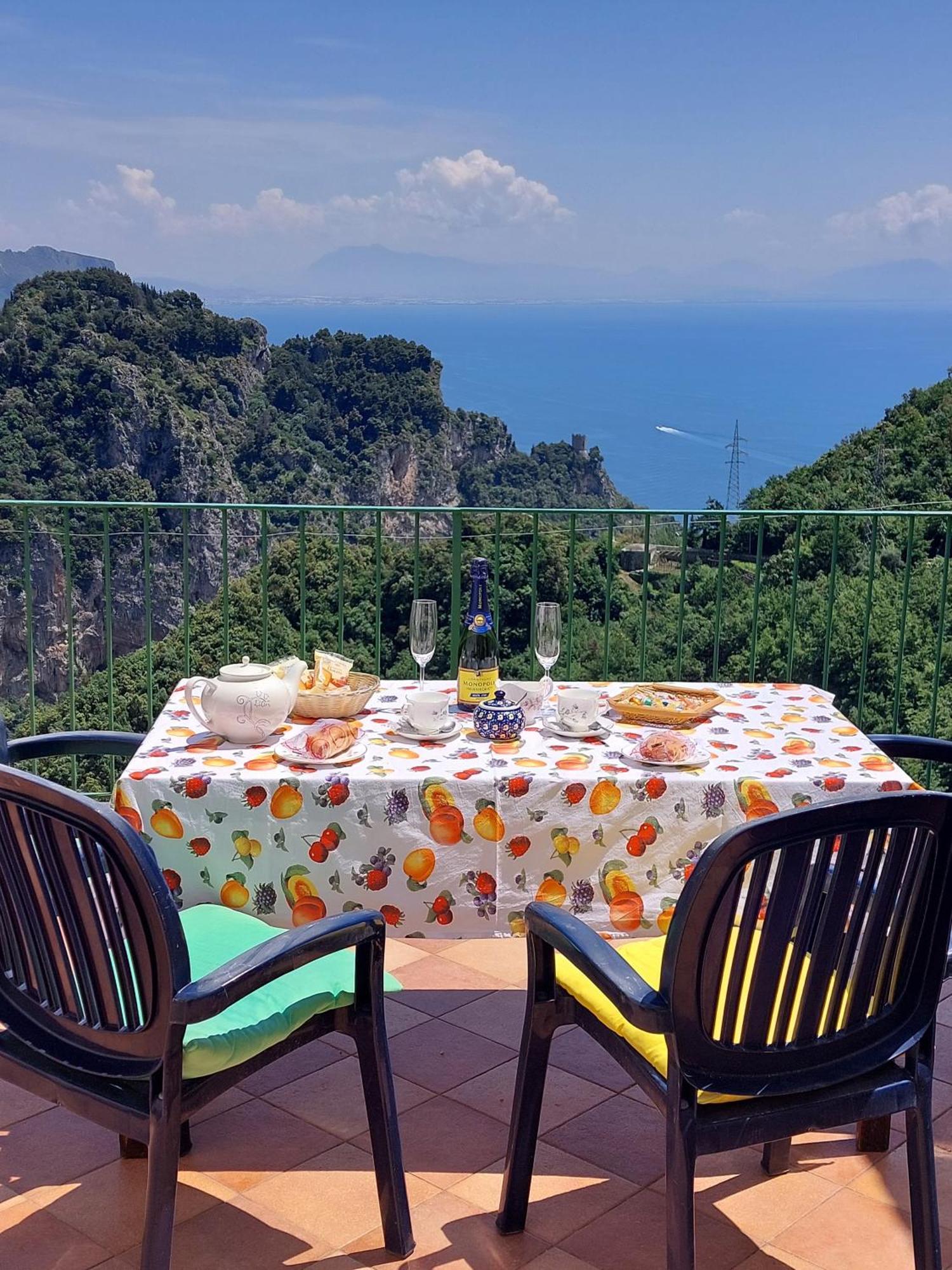 Janet House Villa Amalfi Exterior photo